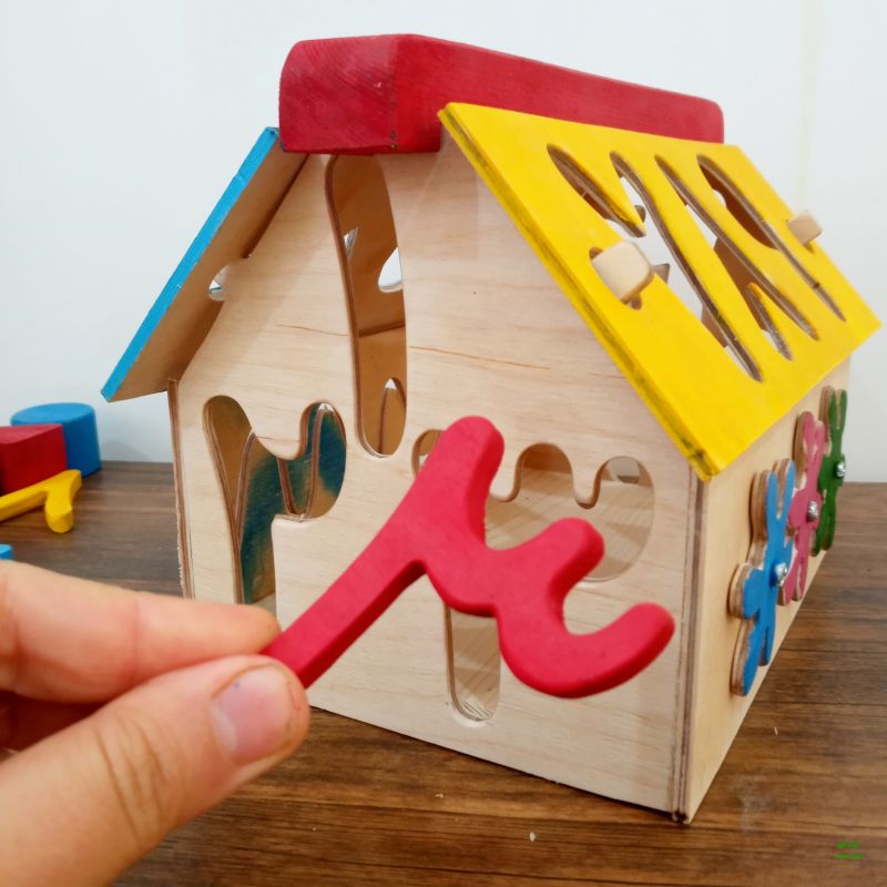 بازی چوبی busy home